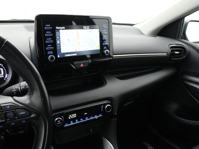 Toyota YARIS 1.5 Hybrid Dynamic Limited | LM velgen | Camera | Navigatie | Climate Control | Cruise Control Adaptief |