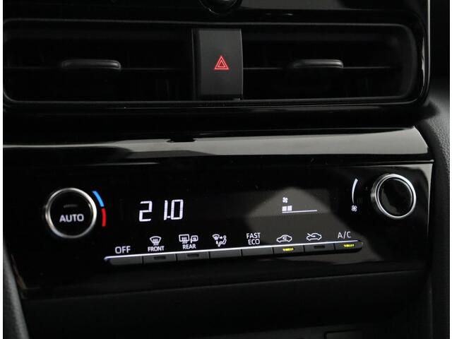 Toyota YARIS Cross 1.5 Hybrid 115 First Edition | Climate control | Adaptieve cruise control | Apple Carplay & Android Auto |