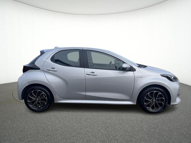 Toyota YARIS 1.5 Hybrid Carplay / PDC / 16'' LMV / Stoel/stuurverwarming