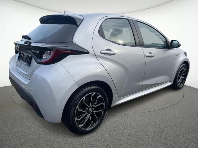 Toyota YARIS 1.5 Hybrid Carplay / PDC / 16'' LMV / Stoel/stuurverwarming