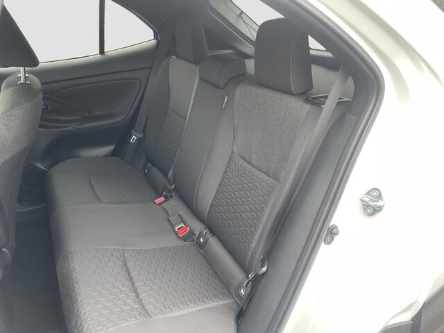 Toyota YARIS Cross 1.5 Hybrid Dynamic | Keyless | Winter Pack | Draadloos laden
