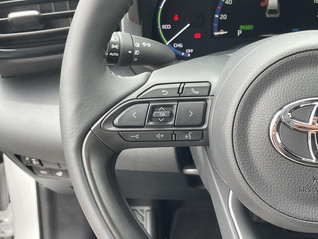 Toyota YARIS Cross 1.5 Hybrid Dynamic | Keyless | Winter Pack | Draadloos laden