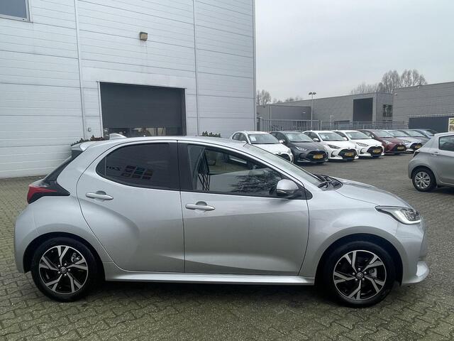 Toyota YARIS 1.5 Hybrid 115 First Edition
