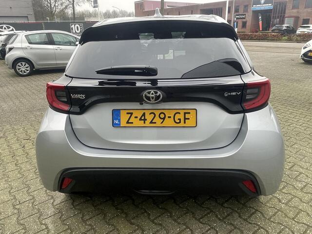 Toyota YARIS 1.5 Hybrid 115 First Edition