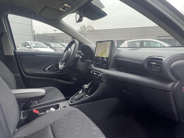 Toyota YARIS 1.5 Hybrid 115 First Edition