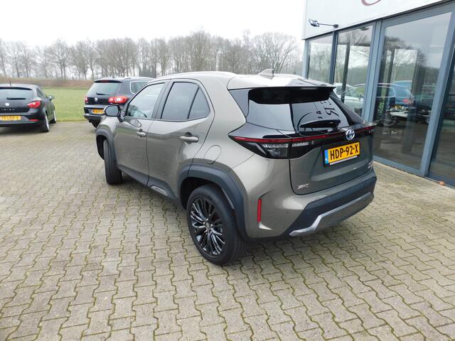 Toyota YARIS Cross 1.5 Hybrid 4X4 AWD, Acc, Carplya, Panodak