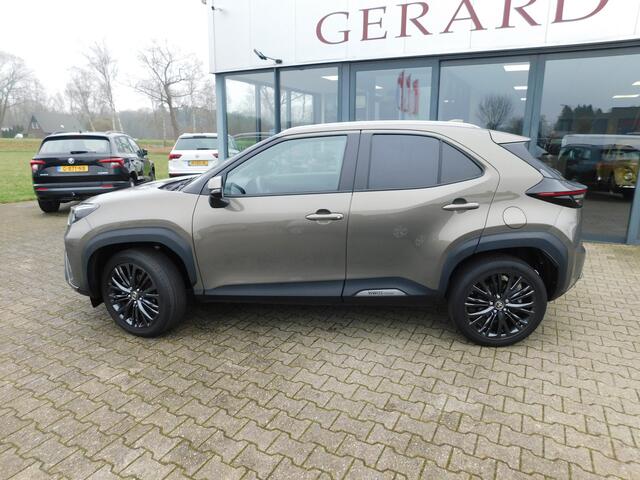 Toyota YARIS Cross 1.5 Hybrid 4X4 AWD, Acc, Carplya, Panodak
