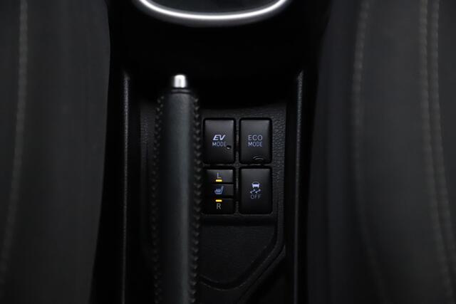 Toyota YARIS 1.5 VVT-i Active Automaat Navigatie Achteruitrijcamera Bluetooth Clima 15 inch LMV