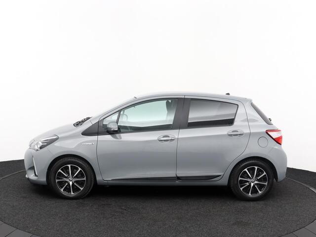 Toyota YARIS 1.5 Hybrid | Trekhaak | Climate control | Parkeercamera | Navigatie |