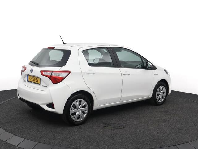 Toyota YARIS 1.5 Hybrid Active | Cruise control | Climate control | Parkeercamera |