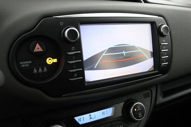 Toyota YARIS 1.5 Hybrid Active | Cruise control | Climate control | Parkeercamera |