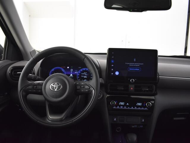 Toyota YARIS 1.5 Hybr 130 Executive | PDC V+A | Stuur en Stoelverwarming | El