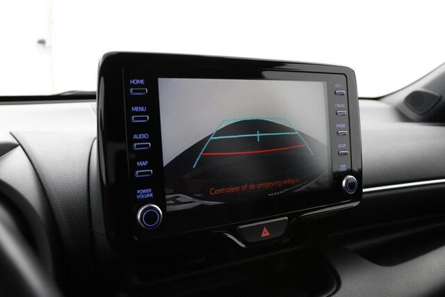 Toyota YARIS 1.5 Hybrid Two-tone | Keyless | Half lederen sportstoelen | Stoelverwarming |