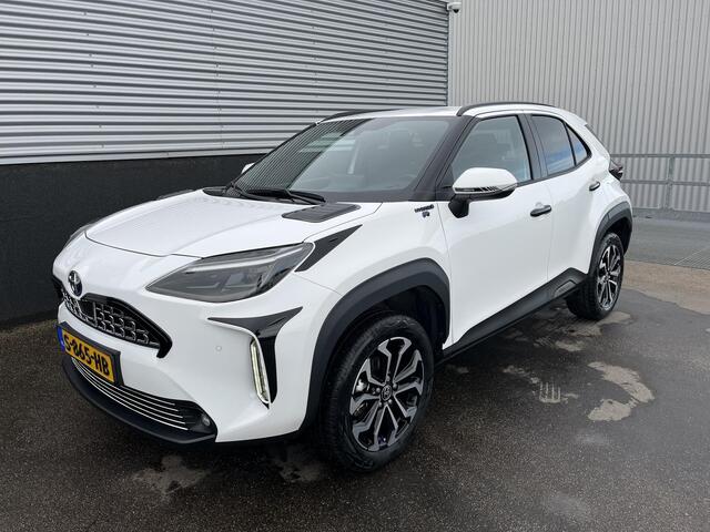Toyota YARIS Cross 1.5 Hybrid GR Limited CVT Automaat Incl: AppleCarplay / Android Auto, Adaptieve Cruise control, Climate control, LM velgen, Parkeersensoren v+a + Parkeerhulpcamera.