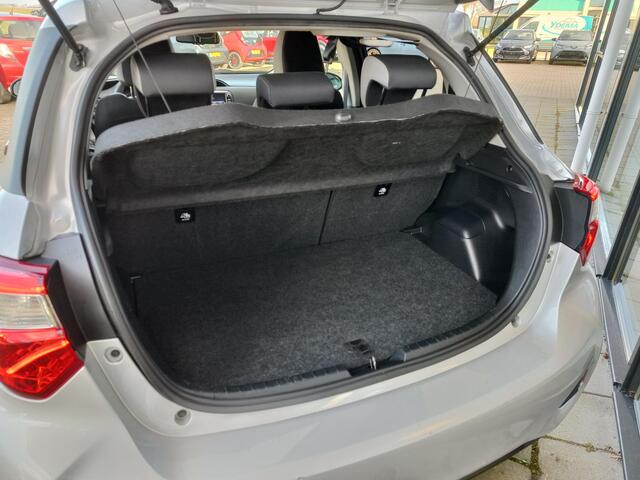 Toyota YARIS 1.5 Hybrid Y20 | Clima | Cruise | Trekhaak | Navi