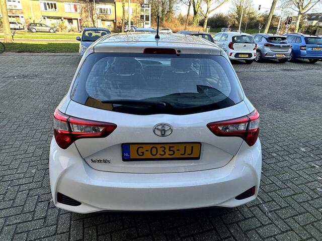 Toyota YARIS 1.0 VVT-i Comfort / Airco/ Bluetooth/ Elektrische ramen