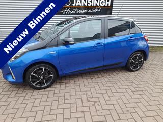 toyota-yaris-1.5-hybrid-bi-tone-plu