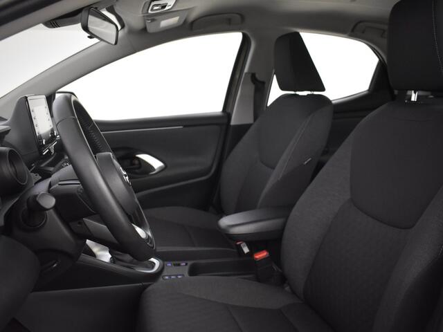 Toyota YARIS 1.5 Hybrid Dynamic | Camera | Apple & Android Carplay