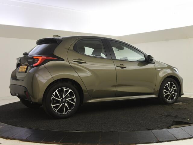 Toyota YARIS 1.5 Hybrid Dynamic | Camera | Apple & Android Carplay