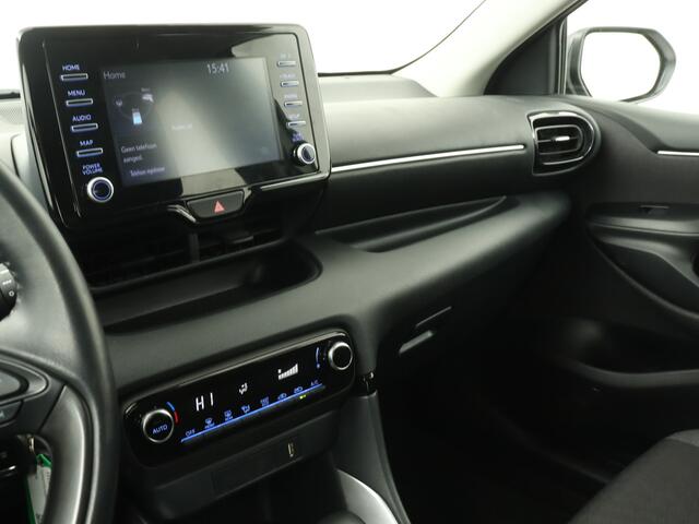 Toyota YARIS 1.5 Hybrid Dynamic | Camera | Apple Carplay/Android Auto | Climate Control | LED | LM Velgen |