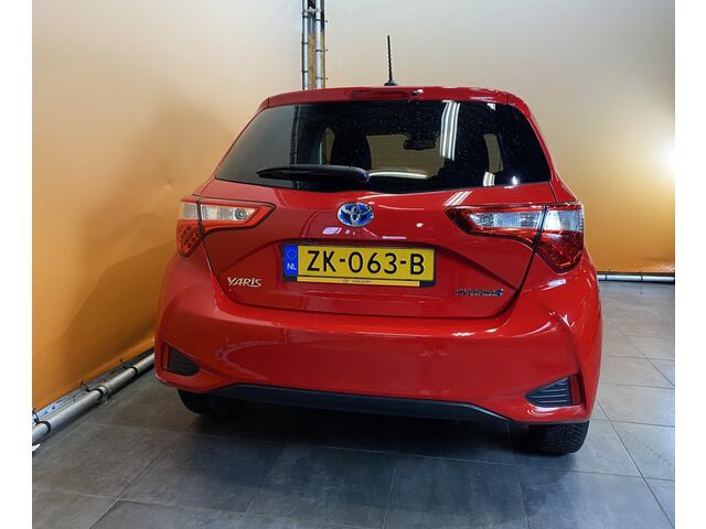 Toyota YARIS 1.5 Hybrid Dynamic lichtmetalen wielen lage km stand
