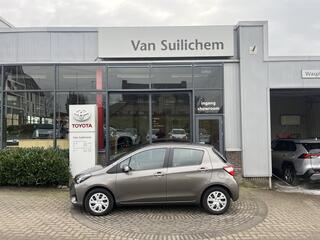 toyota-yaris-1.5-hybrid-active