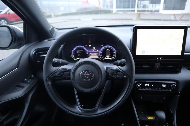 Toyota YARIS 1.5 Hybrid 130 Executive Stuur/Stoelverw/Dodehoek/PDC