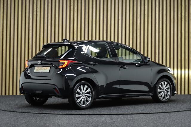 Toyota YARIS 1.5 VVT-i Dynamic | Clima | Maps Navigatie | Camera | Keyless | Apple Carplay & Android Auto