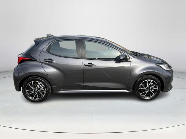Toyota YARIS 1.5 Hybrid Dynamic | 06-10141018 Voor meer informatie