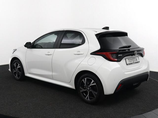 Toyota YARIS 1.5 Hybrid 115 Dynamic | Parkeersensoren Rondom | Stoel en Stuurverwarming | Dodehoek Detectie | Keyless Entry | Nieuwe Auto |