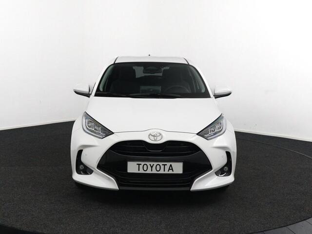 Toyota YARIS 1.5 Hybrid 115 Dynamic | Parkeersensoren Rondom | Stoel en Stuurverwarming | Dodehoek Detectie | Keyless Entry | Nieuwe Auto |