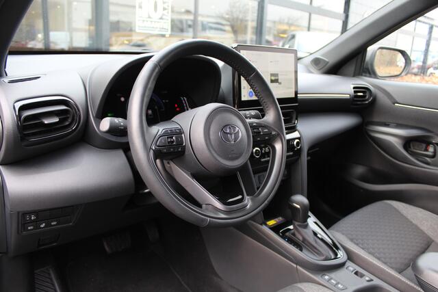 Toyota YARIS Cross 1.5 Hybrid 115 First Edition Plus | Rijklaar | Navi | Stoel-/stuurverw. | Apple/Android | LED | Keyless | Camera
