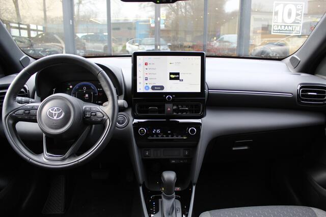 Toyota YARIS Cross 1.5 Hybrid 115 First Edition Plus | Rijklaar | Navi | Stoel-/stuurverw. | Apple/Android | LED | Keyless | Camera