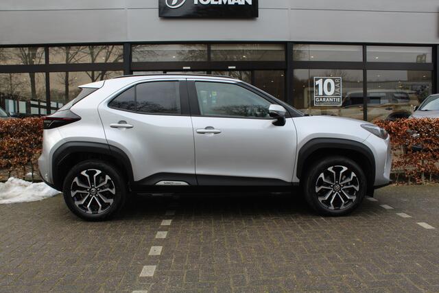 Toyota YARIS Cross 1.5 Hybrid 115 First Edition Plus | Rijklaar | Navi | Stoel-/stuurverw. | Apple/Android | LED | Keyless | Camera