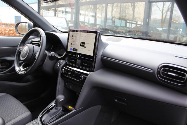 Toyota YARIS Cross 1.5 Hybrid 115 First Edition Plus | Rijklaar | Navi | Stoel-/stuurverw. | Apple/Android | LED | Keyless | Camera