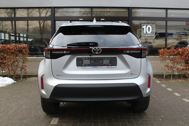 Toyota YARIS Cross 1.5 Hybrid 115 First Edition Plus | Rijklaar | Navi | Stoel-/stuurverw. | Apple/Android | LED | Keyless | Camera