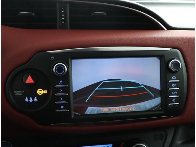 Toyota YARIS 1.5 Hybrid Bi-Tone | Clima | Cruise | Lichtmetalen velgen |