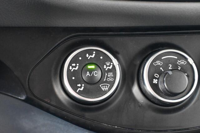 Toyota YARIS 1.0 VVT-i Comfort Airco Elektrisch Pakket Goed Onderhouden! Inruil Mogelijk!