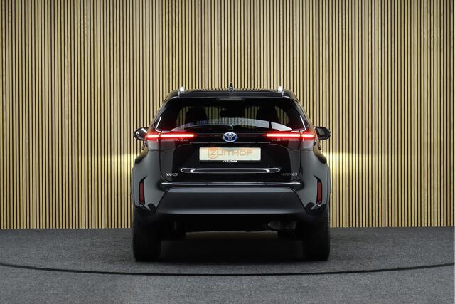 Toyota YARIS Cross 1.5 Hybrid Style | Glazen Panoramadak | Navigatie | Elek. Achterklep | Head-up Display | Adaptive-cruise | Camera