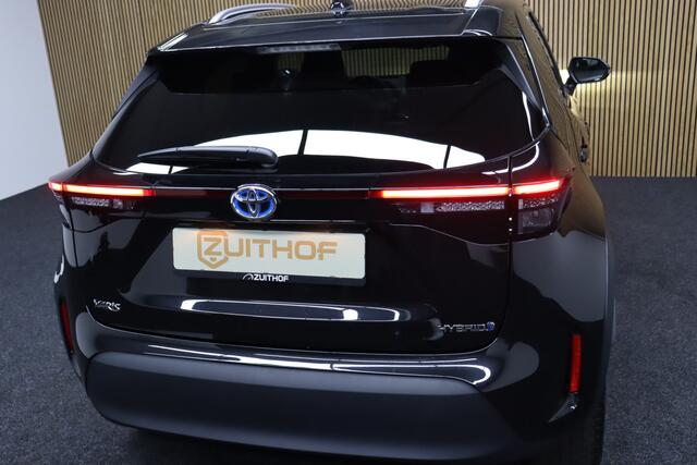 Toyota YARIS Cross 1.5 Hybrid Style | Glazen Panoramadak | Navigatie | Elek. Achterklep | Head-up Display | Adaptive-cruise | Camera