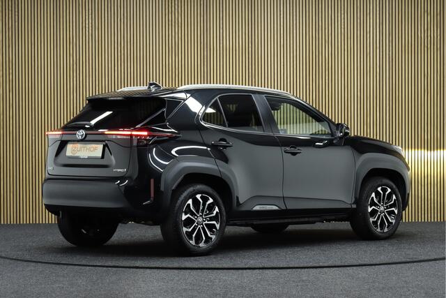 Toyota YARIS Cross 1.5 Hybrid Style | Glazen Panoramadak | Navigatie | Elek. Achterklep | Head-up Display | Adaptive-cruise | Camera
