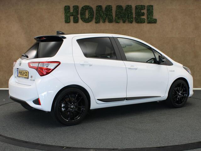 Toyota YARIS 1.5 Hybrid GR-Sport - CLIMATE CONTROL - SPORTSTUUR - SPORTSTOELEN - 17 INCH LICHT METALEN VELGEN - ACHTERUITRIJCAMERA - KEYLESS ENTRY/ START - APPLE CARPLAY/ ANDROID AUTO -TWO TONE LAK - LICHT/ REGENSENSOR - RIJSTROOKSENSOR - CRUISE CONTROL