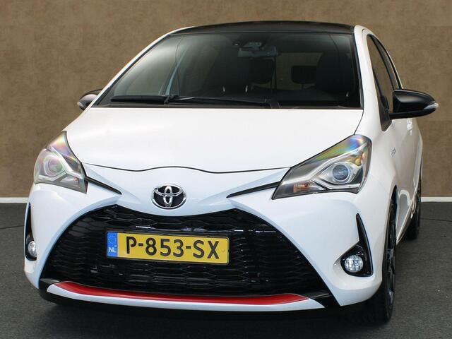 Toyota YARIS 1.5 Hybrid GR-Sport - CLIMATE CONTROL - SPORTSTUUR - SPORTSTOELEN - 17 INCH LICHT METALEN VELGEN - ACHTERUITRIJCAMERA - KEYLESS ENTRY/ START - APPLE CARPLAY/ ANDROID AUTO -TWO TONE LAK - LICHT/ REGENSENSOR - RIJSTROOKSENSOR - CRUISE CONTROL
