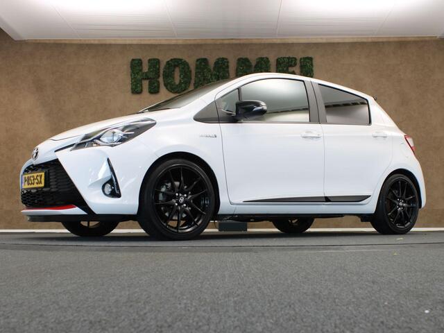 Toyota YARIS 1.5 Hybrid GR-Sport - CLIMATE CONTROL - SPORTSTUUR - SPORTSTOELEN - 17 INCH LICHT METALEN VELGEN - ACHTERUITRIJCAMERA - KEYLESS ENTRY/ START - APPLE CARPLAY/ ANDROID AUTO -TWO TONE LAK - LICHT/ REGENSENSOR - RIJSTROOKSENSOR - CRUISE CONTROL