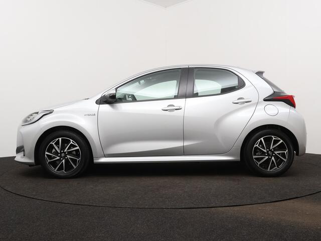 Toyota YARIS 1.5 Hybrid Dynamic Limited | Parkeersensoren achter | LM velgen | Cruise Control Adaptief | Climate Control |