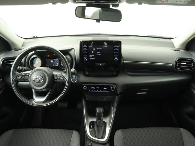 Toyota YARIS 1.5 Hybrid Dynamic Limited | Parkeersensoren achter | LM velgen | Cruise Control Adaptief | Climate Control |