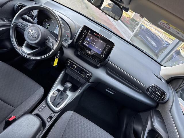 Toyota YARIS 1.5 Hybrid Active | 06-10141018 Voor meer informatie