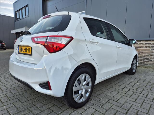 Toyota YARIS 1.0 VVT-i Aspiration