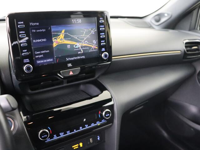 Toyota YARIS Cross 1.5 Hybrid Launch Edition AWD | 360 camera | JBL | Dodehoek | Head-up Display | Elektrische achterklep | Navigatie | Lederen bekleding |