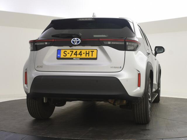 Toyota YARIS 1.5 Hybrid Adventure | Panoramdak | Parkeersensoren V+A
